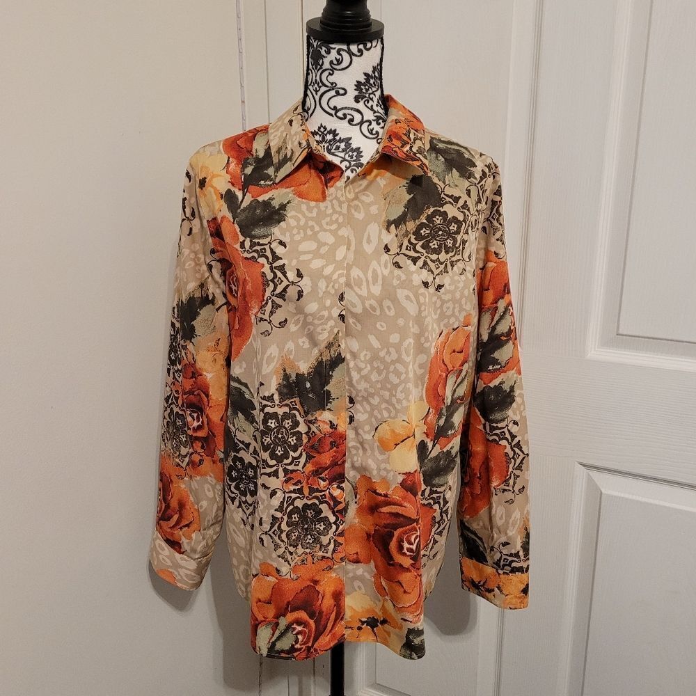 ‎Chico's no iron floral top